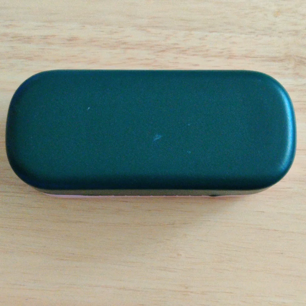 Kate Spade Light Pink Green Sunglasses  Case